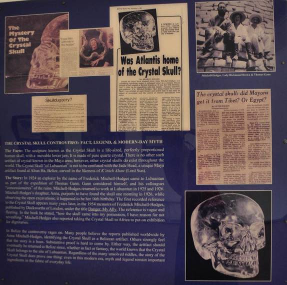 O caso da misteriosa caveira de cristal, possivelmente encontrada em Lubantun, ruínas mayas no sul de Belize